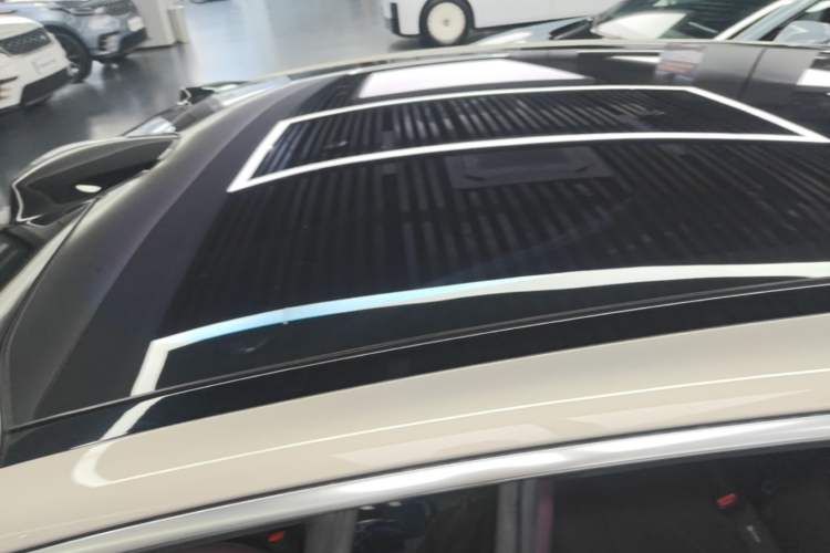 Used Nio ET5T 2024 75kWh Touring Roof