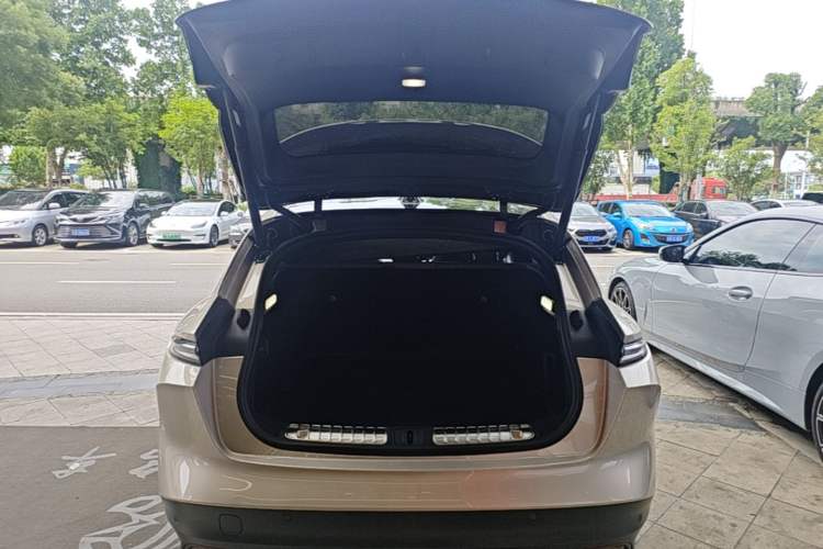 Used Nio ET5T 2024 75kWh Touring Trunk
