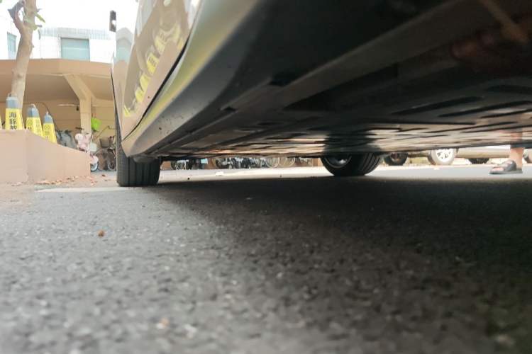Used Nio ET5T 2024 75kWh Touring Chassis Front Right