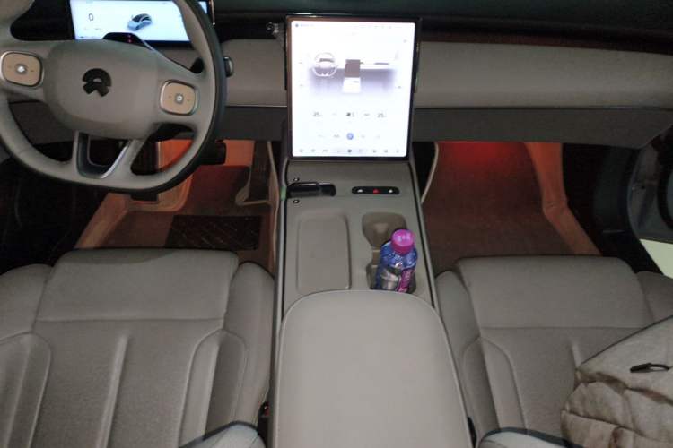 Used Nio ET5T 2024 75kWh Touring Audio And AC Panel