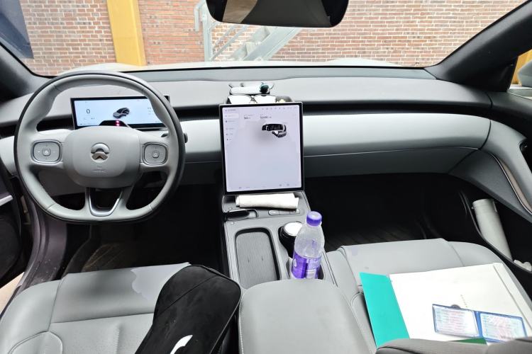 Used Nio ET5T 2024 100kWh Touring Center Console