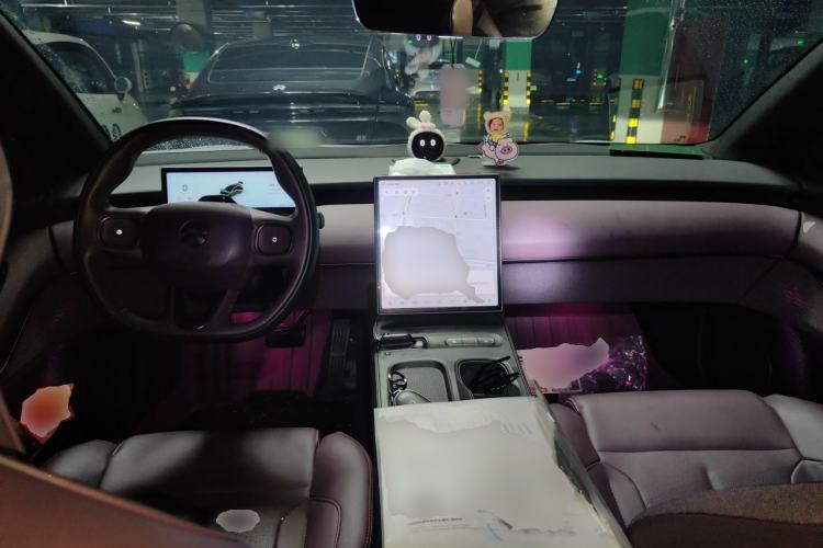 Used Nio ET5T 2024 75kWh Touring Center Console