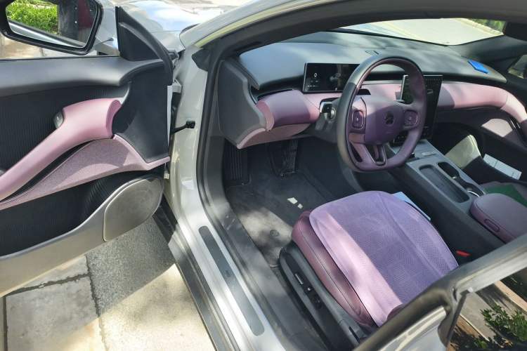 Used Nio ET5T 2024 75kWh Touring Driver Seat