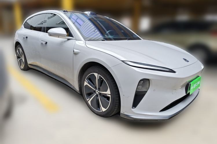 Used Nio ET5T 2024 100kWh Touring Front Right 45 Deg