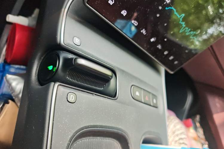 Used Nio ET5T 2024 75kWh Touring Gear Lever