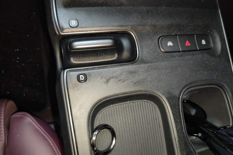Used Nio ET5T 2024 75kWh Touring Gear Lever