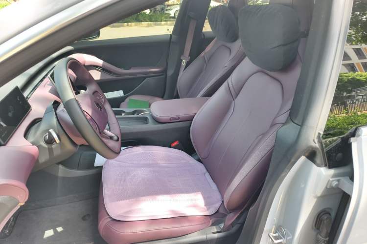 Used Nio ET5T 2024 75kWh Touring Left Front Seat