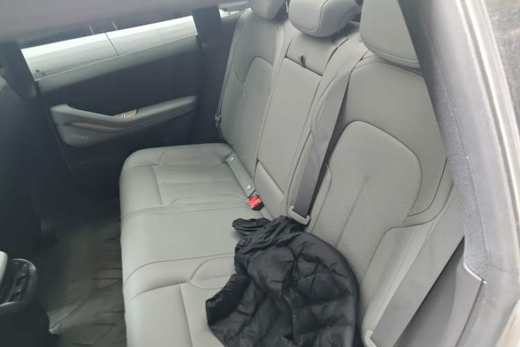 Used Nio ET5T 2024 100kWh Touring Left Rear Seat