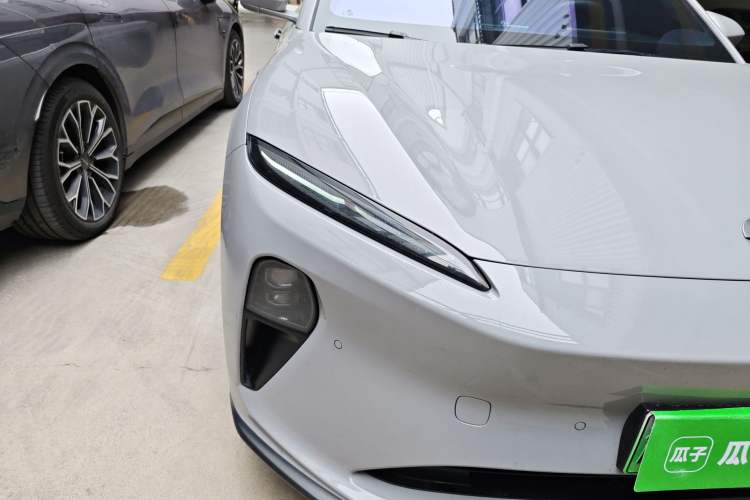 Used Nio ET5T 2024 100kWh Touring Right Front Headlight