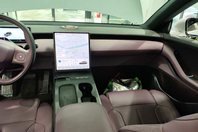 Used Nio ET5T 2024 75kWh Touring Audio And AC Panel