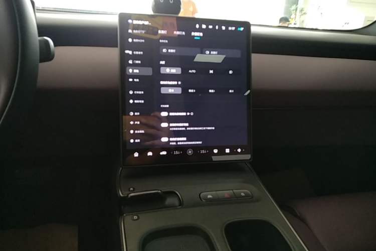 Used Nio ET5T 2024 75kWh Touring Audio And AC Panel
