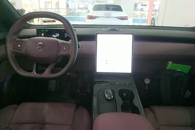 Used Nio ET5T 2024 75kWh Touring Center Console