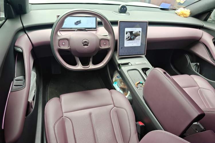 Used Nio ET5T 2024 75kWh Touring Center Console