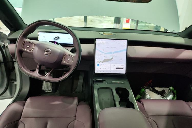 Used Nio ET5T 2024 75kWh Touring Center Console