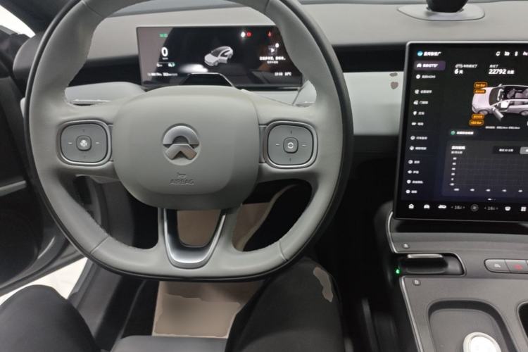 Used Nio ET5T 2024 75kWh Touring Center Console