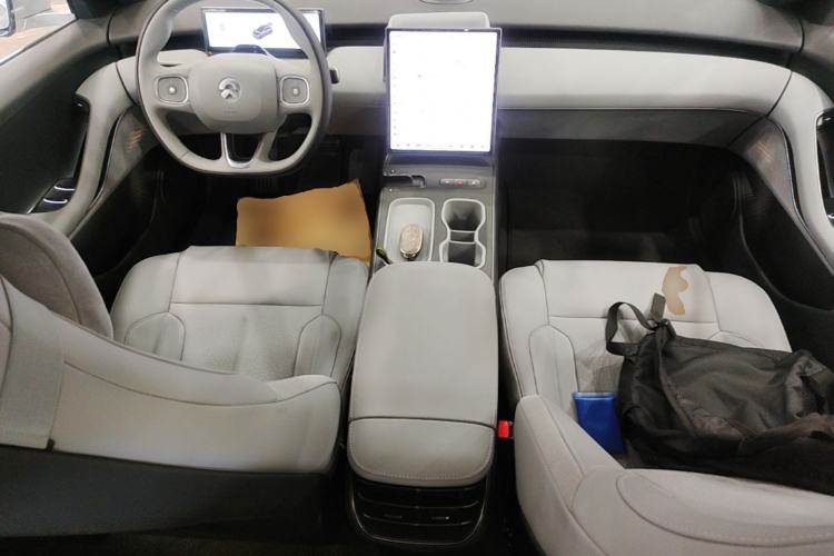 Used Nio ET5T 2024 75kWh Touring Center Console