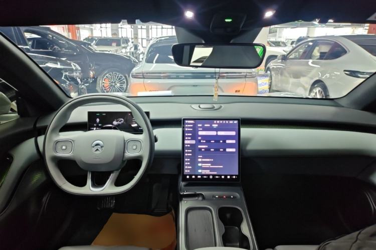 Used Nio ET5T 2024 75kWh Touring Center Console