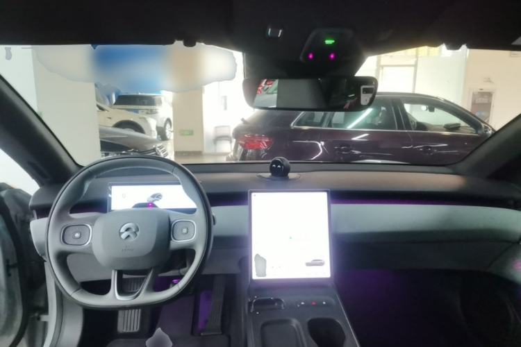 Used Nio ET5T 2024 75kWh Touring Center Console