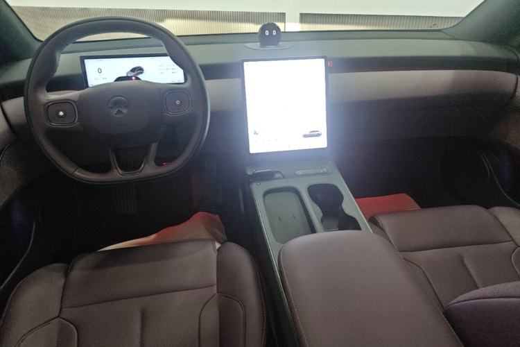 Used Nio ET5T 2024 75kWh Touring Center Console