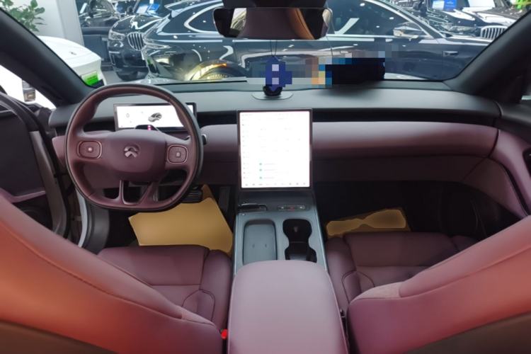 Used Nio ET5T 2024 75kWh Touring Center Console