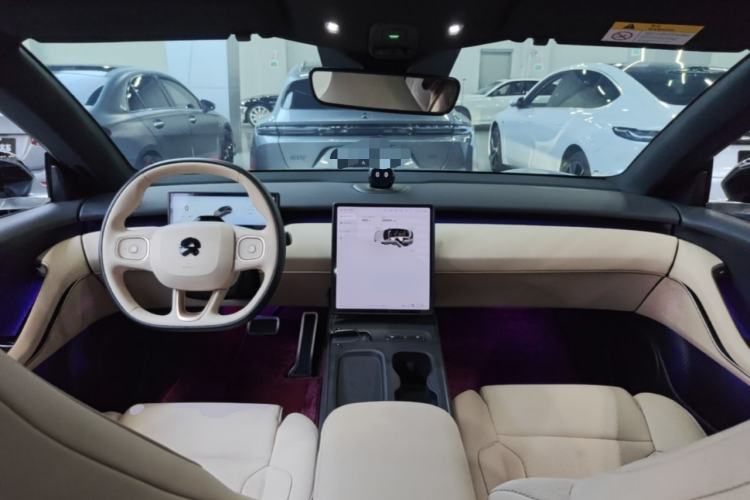 Used Nio ET5T 2024 75kWh Touring Center Console
