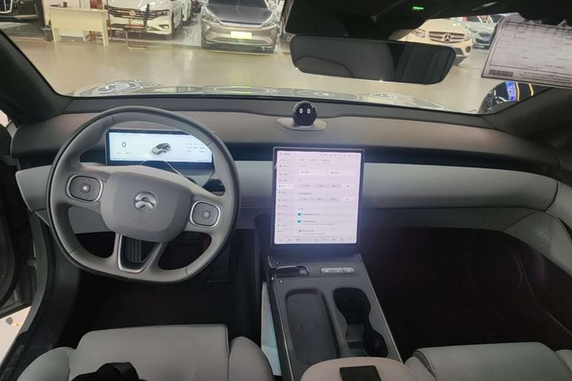Used Nio ET5T 2024 75kWh Touring Center Console