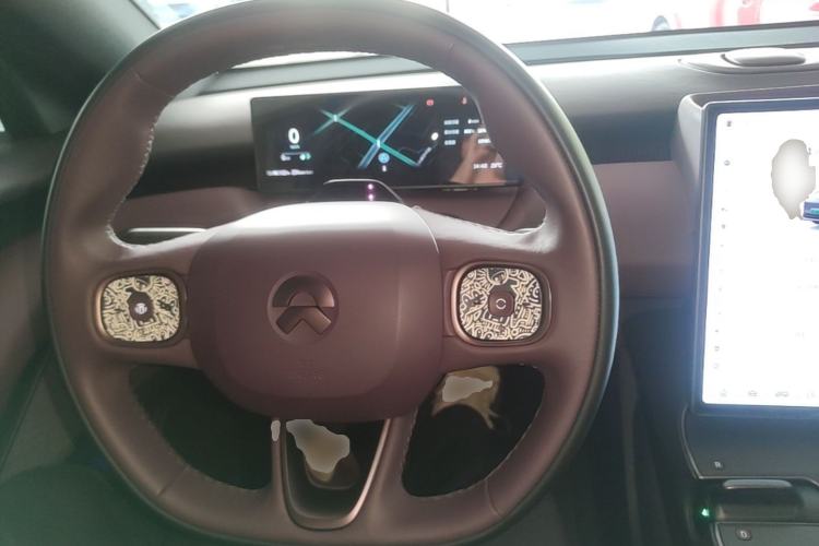 Used Nio ET5T 2024 75kWh Touring Center Console