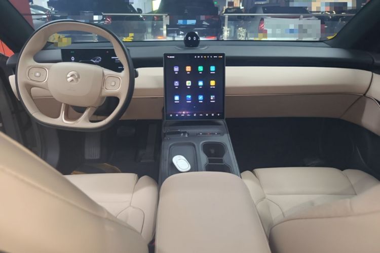 Used Nio ET5T 2024 75kWh Touring Center Console