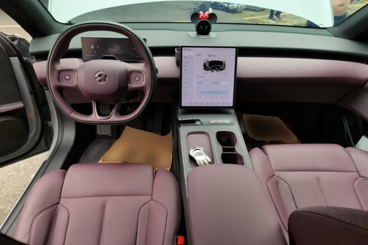 Used Nio ET5T 2024 75kWh Touring Center Console