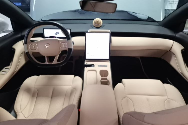 Used Nio ET5T 2024 75kWh Touring Center Console