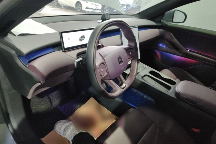 Used Nio ET5T 2024 75kWh Touring Center Console