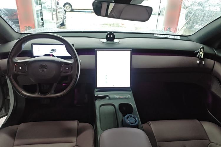 Used Nio ET5T 2024 75kWh Touring Center Console
