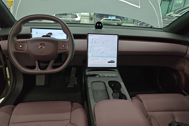 Used Nio ET5T 2024 75kWh Touring Center Console