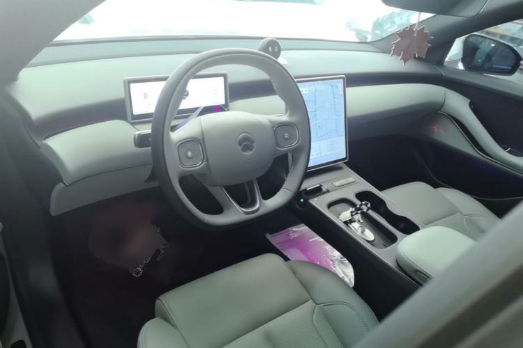 Used Nio ET5T 2024 75kWh Touring Center Console
