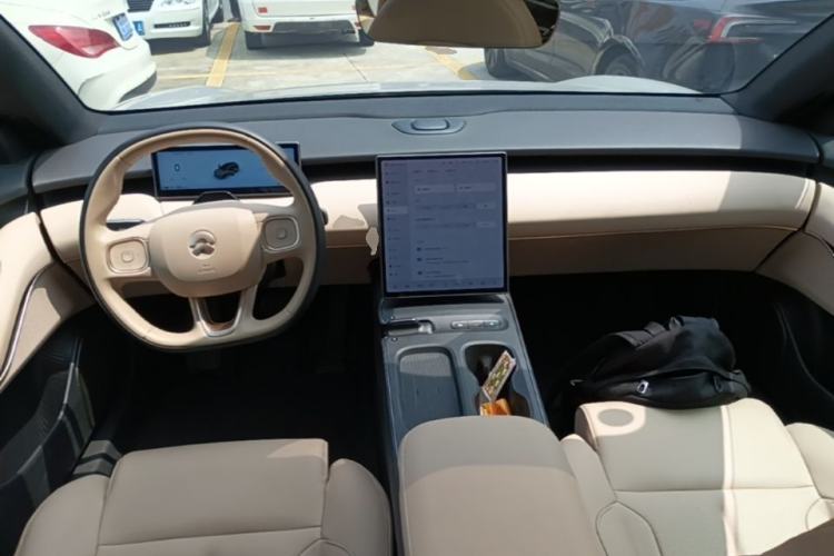 Used Nio ET5T 2024 75kWh Touring Center Console