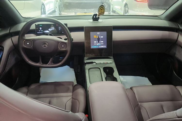 Used Nio ET5T 2024 75kWh Touring Center Console