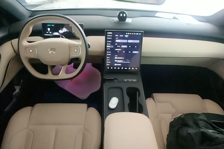 Used Nio ET5T 2024 75kWh Touring Center Console