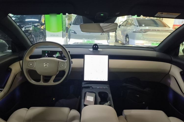Used Nio ET5T 2024 75kWh Touring Center Console