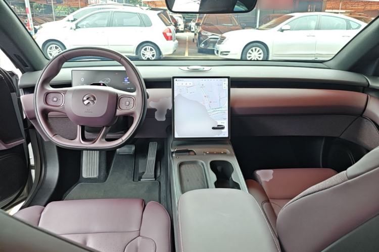 Used Nio ET5T 2024 75kWh Touring Center Console