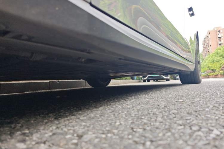 Used Nio ET5T 2024 75kWh Touring Chassis Front Left
