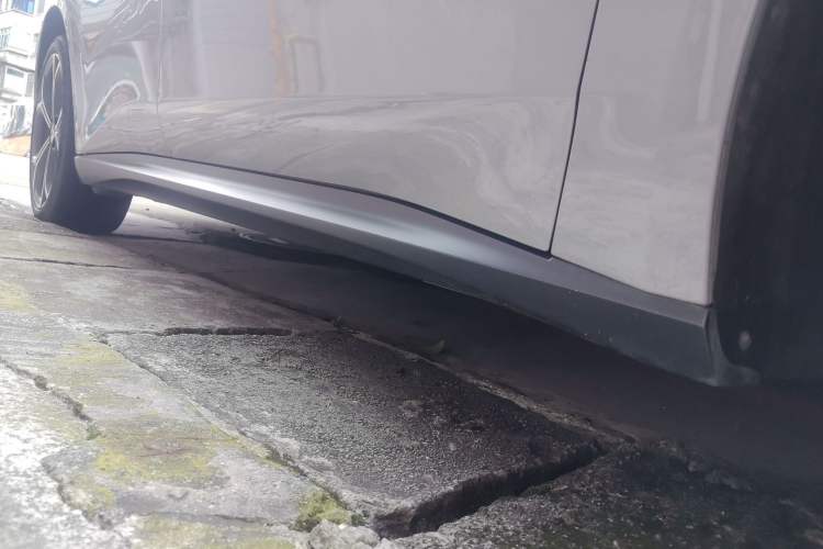 Used Nio ET5T 2024 75kWh Touring Chassis Front Right
