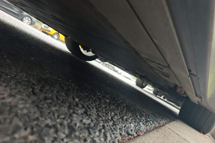 Used Nio ET5T 2024 75kWh Touring Chassis Front Right