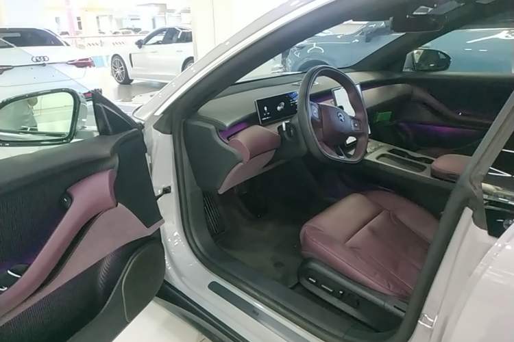 Used Nio ET5T 2024 75kWh Touring Driver Seat