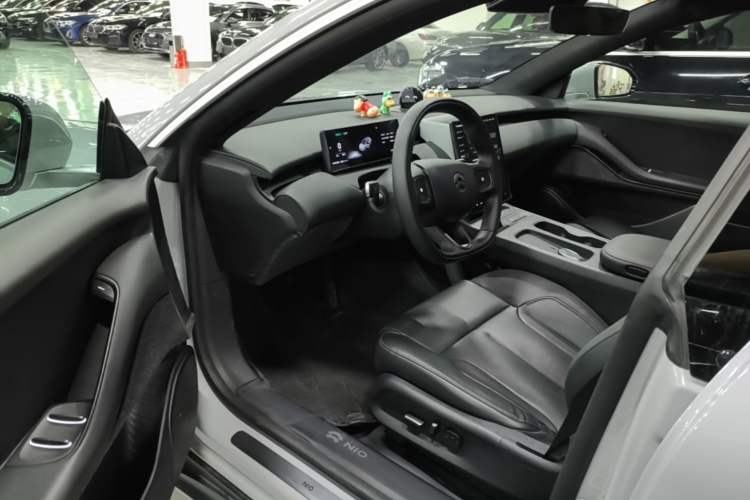 Used Nio ET5T 2024 75kWh Touring Driver Seat