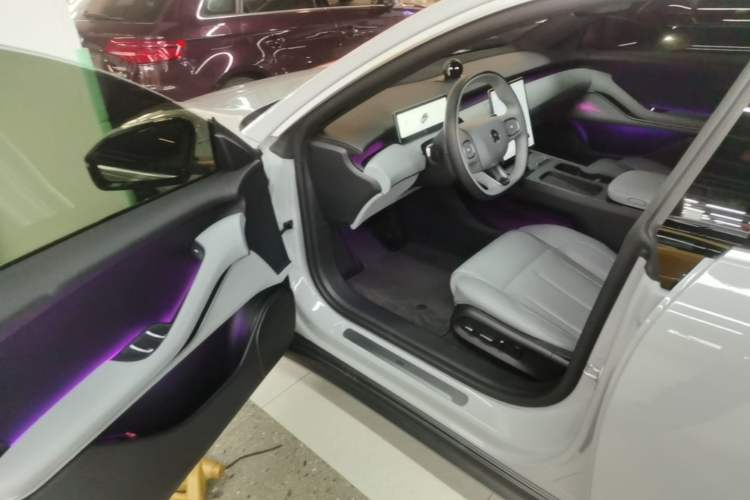 Used Nio ET5T 2024 75kWh Touring Driver Seat