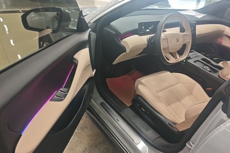 Used Nio ET5T 2024 75kWh Touring Driver Seat