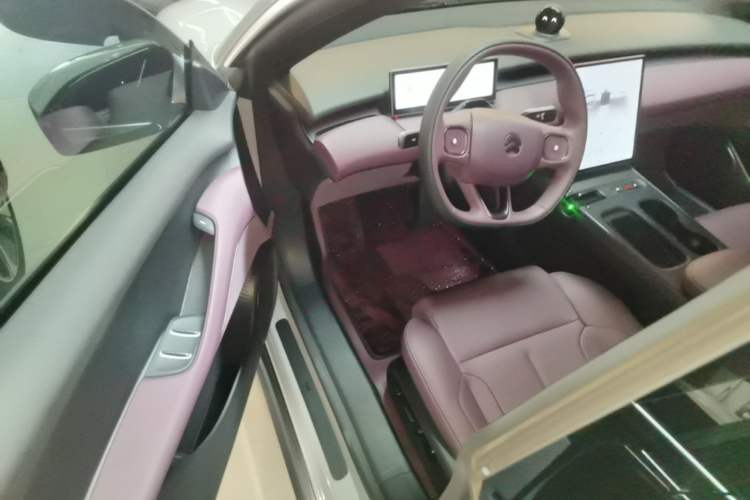 Used Nio ET5T 2024 75kWh Touring Driver Seat