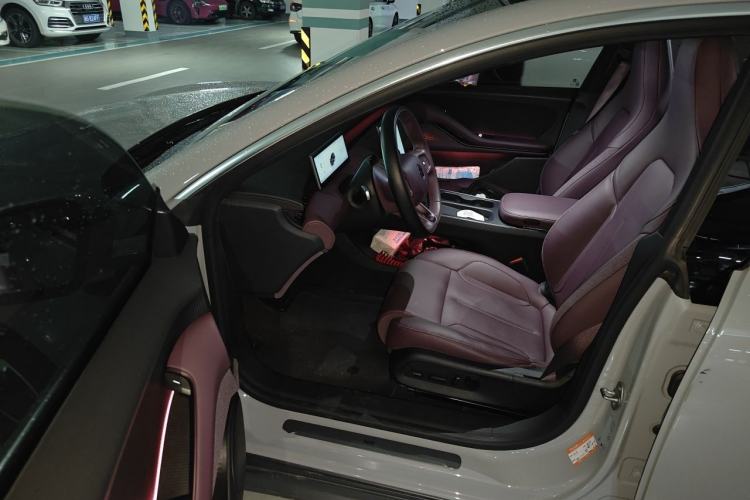 Used Nio ET5T 2024 75kWh Touring Driver Seat