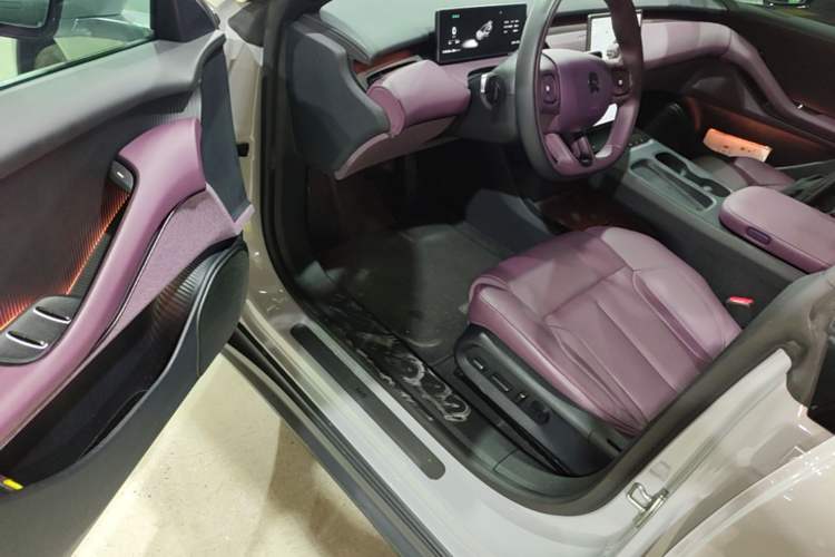 Used Nio ET5T 2024 75kWh Touring Driver Seat