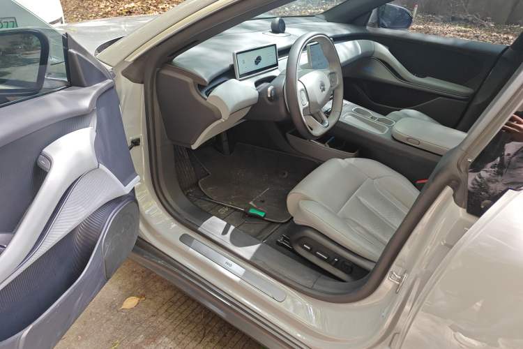 Used Nio ET5T 2024 75kWh Touring Driver Seat